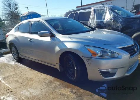 2015 Nissan Altima 2.5 S из США, поврежденный, VIN 1N4AL3AP1FC223797